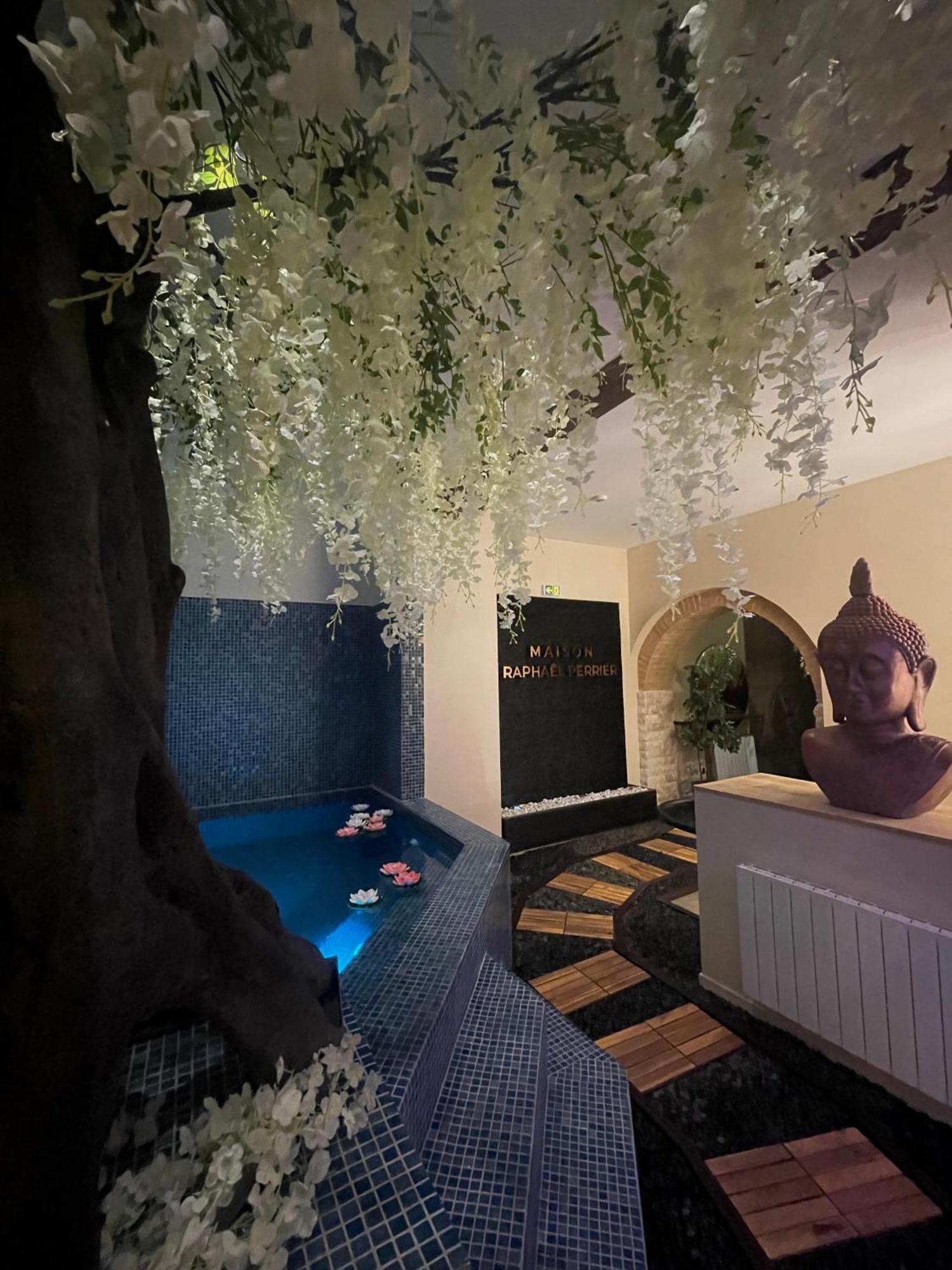 Leprince Hotel Spa; Best Western Premier Collection Le Mans Bagian luar foto