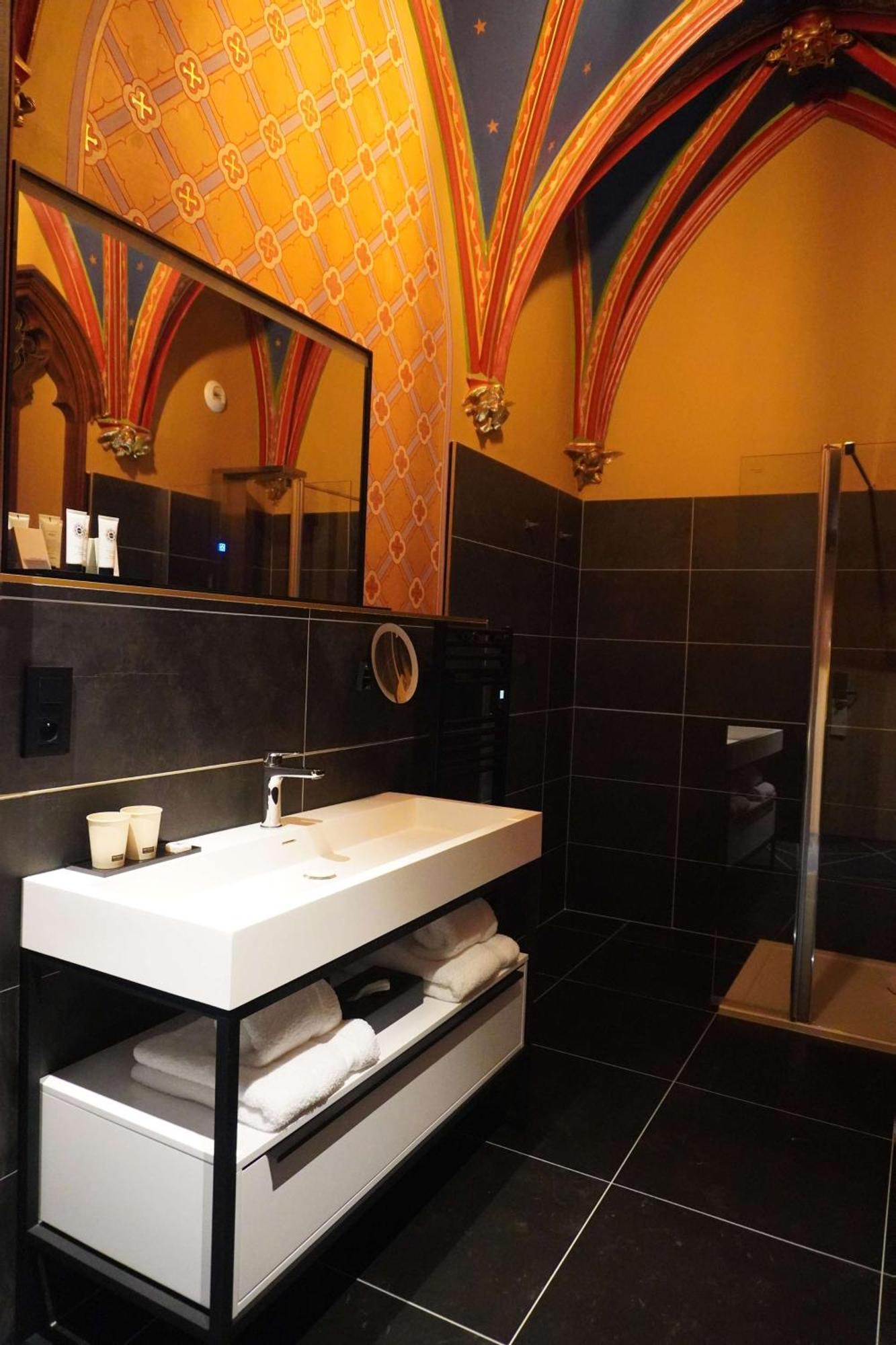Leprince Hotel Spa; Best Western Premier Collection Le Mans Bagian luar foto