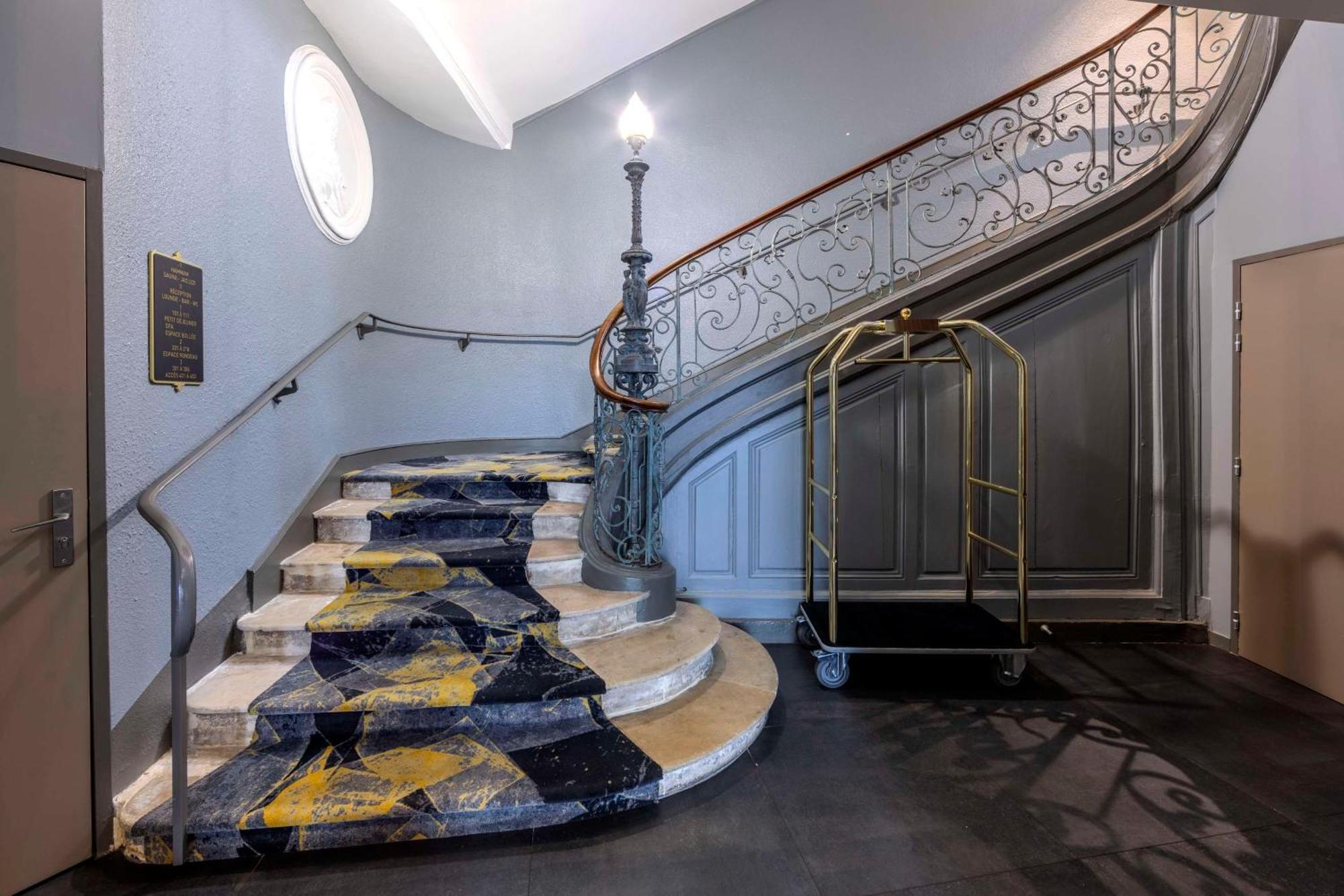 Leprince Hotel Spa; Best Western Premier Collection Le Mans Bagian luar foto